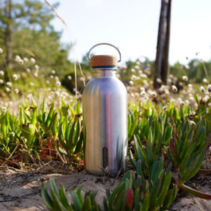 black+blum Edelstahl Trinkflasche - am Strand